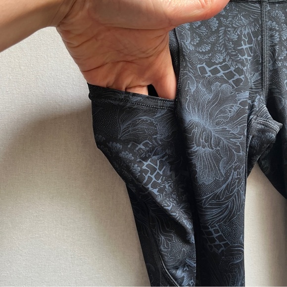 Lululemon Athletica Fast & Free Floral Paisley Patterned Leggings Sz 2 - Picture 8 of 15
